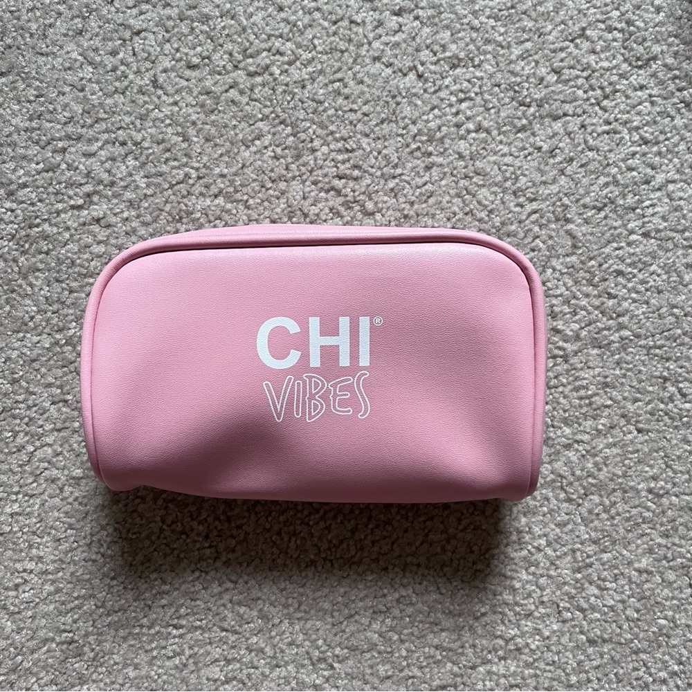 Chi Vibes Pouch